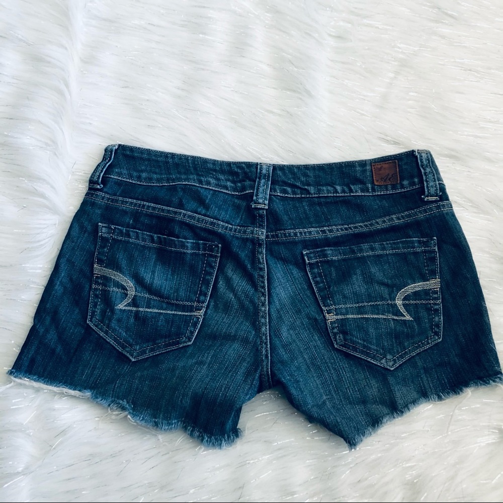 AMERICAN EAGLE DENIM SHORT .SIZE 6 - Picture 4 of 6